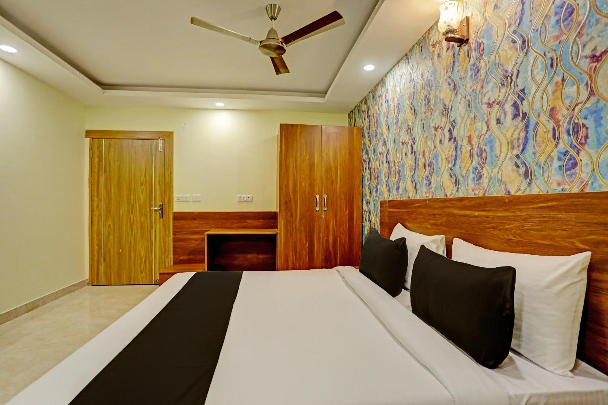 Hotel Green Citymax Walk A Family Hotel - Delhi Airport 뉴델리 외부 사진