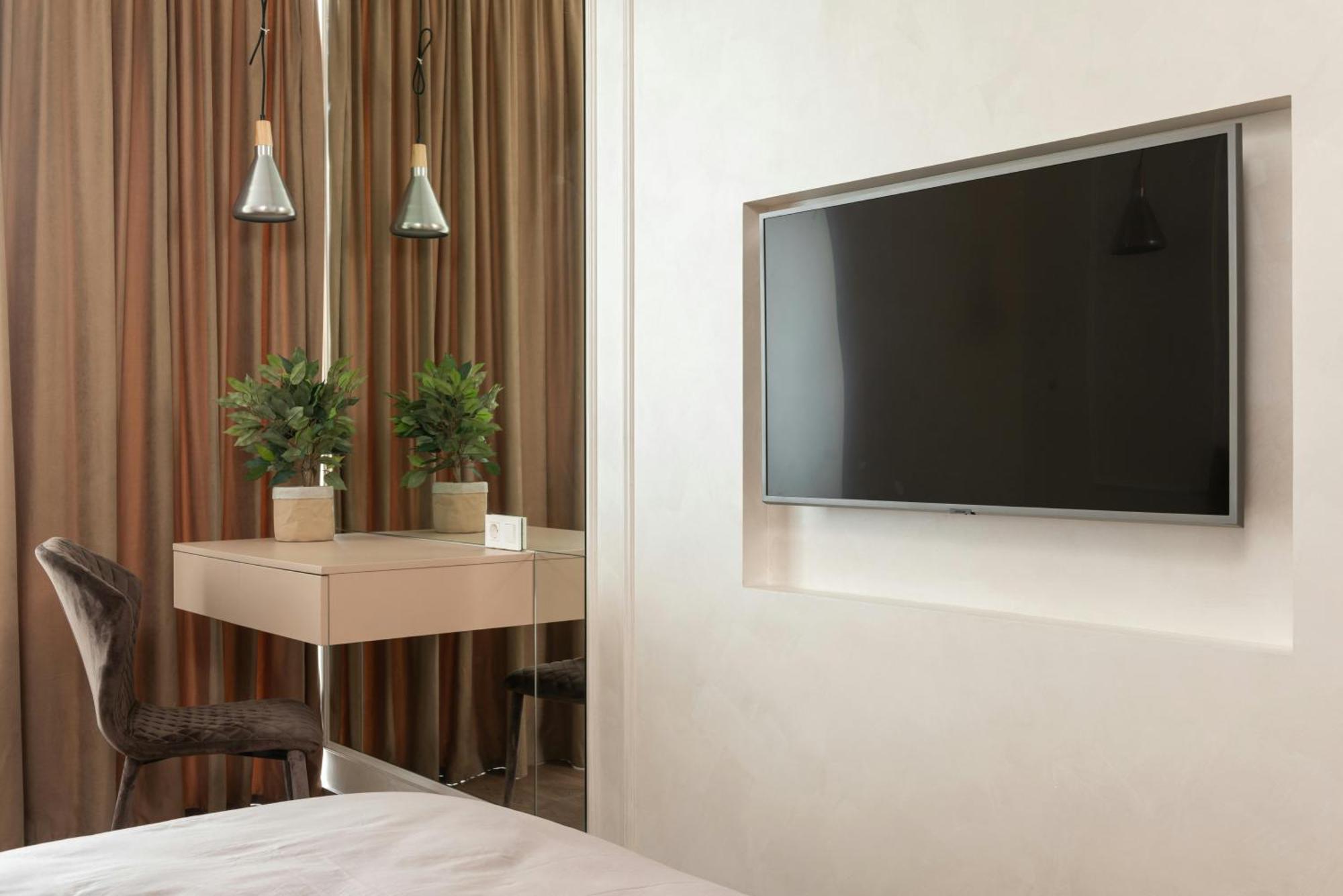 Hotel Green Citymax Walk A Family Hotel - Delhi Airport 뉴델리 외부 사진
